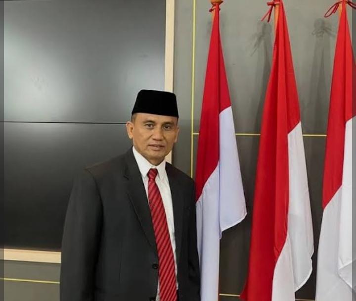CFD Besok, Gebu Minang Serahkan Bantuan Gerobak UMKM Korban Bencana