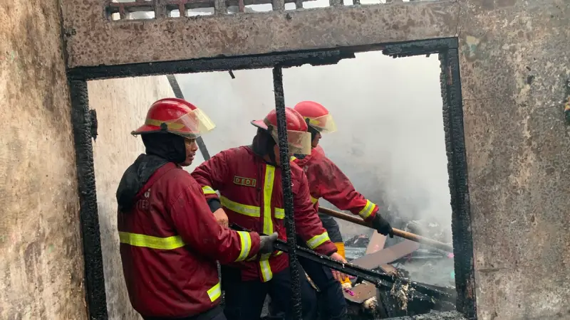 Kebakaran di Kampung Jao Dalam Padang, 38 Warga Mengungsi dan Kerugian Capai Rp1,2 Miliar