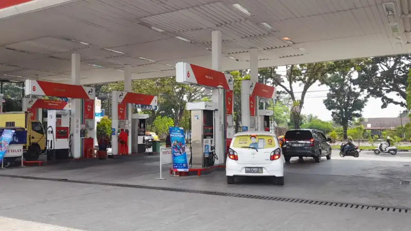 BBM Subsidi di Sumbar Kini Dibatasi, Kendaraan Pribadi Hanya Boleh Isi 50 Liter Sehari