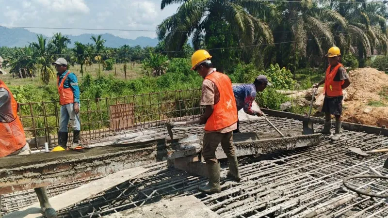 Infrastruktur Dharmasraya Digenjot, Jalan dan Jembatan Dibangun dengan Anggaran Rp63,6 Miliar